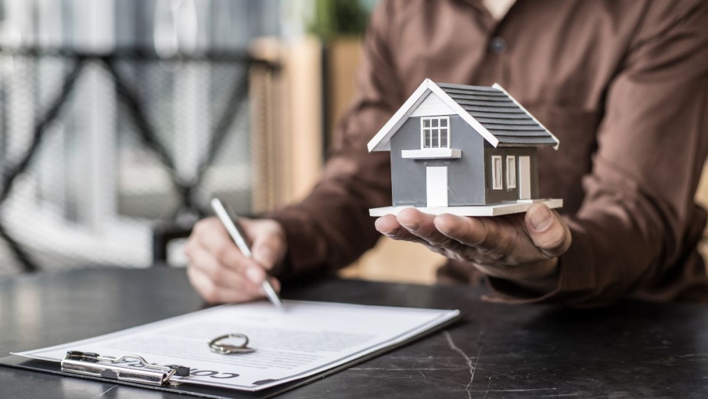 Why Omaxe Chowk is the Best Investment in Delhi’s Commercial Real Estate